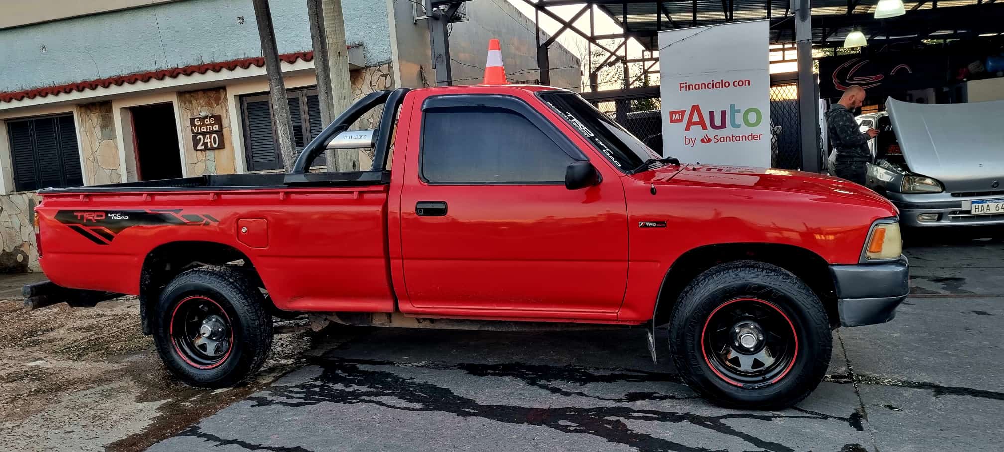 TOYOTA HILUX 2.4 DIESEL