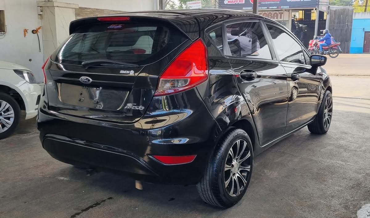 FORD FIESTA 1.6 NAFTA