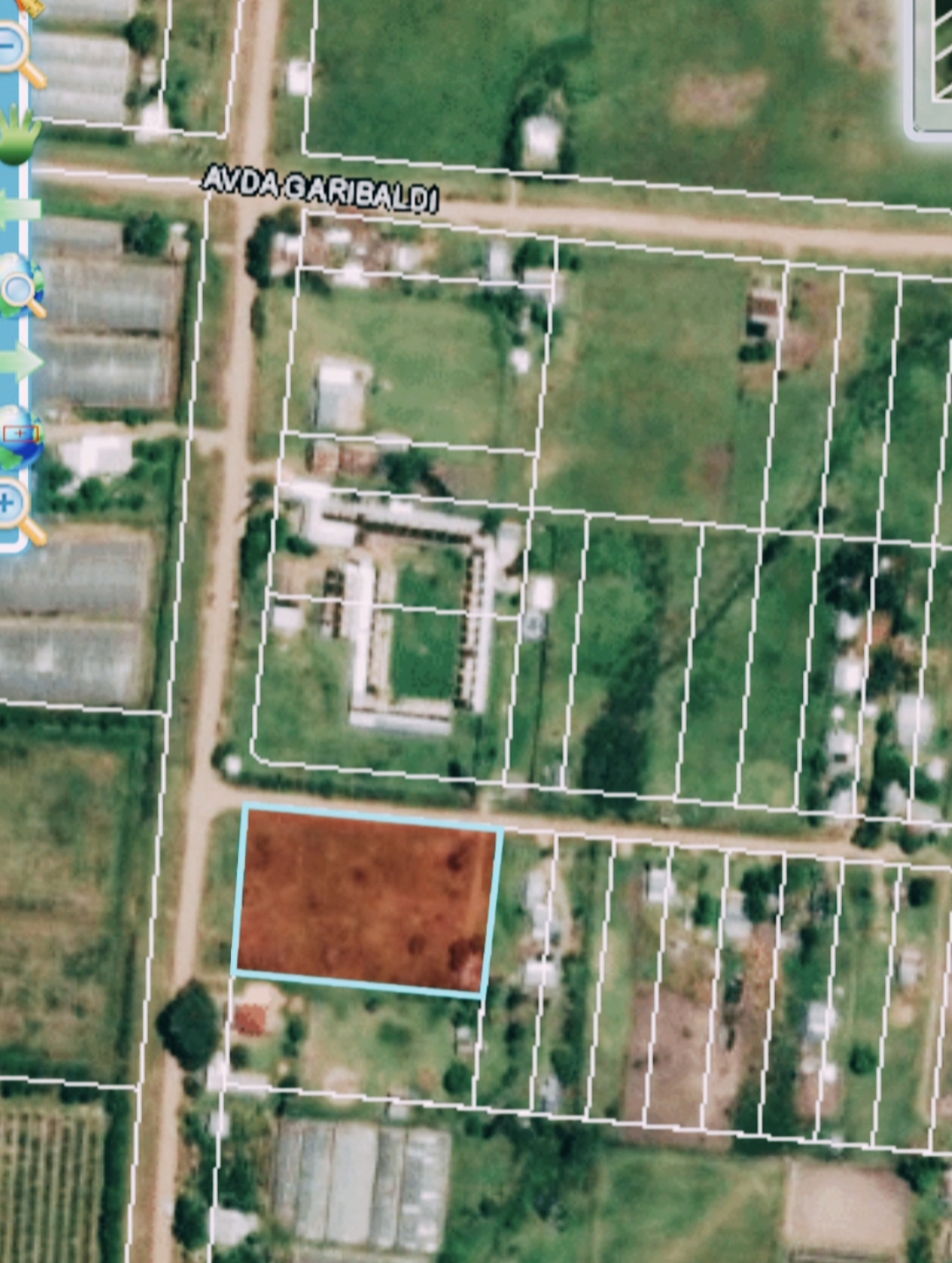 VENDO TERRENO DE 6600 M2 URBANI,CON POTENCIAL DE LOTEAR EN 3 TERRENOS DE 220 M2 CADA UNO.